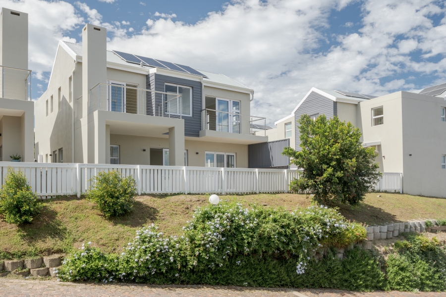 3 Bedroom Property for Sale in Costa Sarda Western Cape